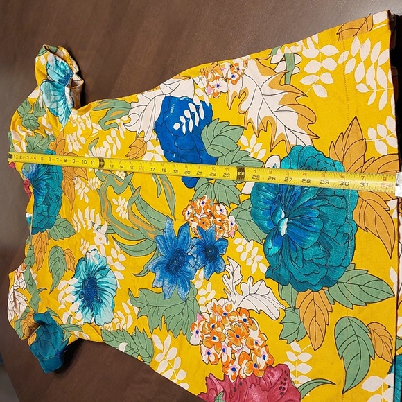 FARM Rio Short Sleeved Floral Dress Medium - Picture 8 of 11